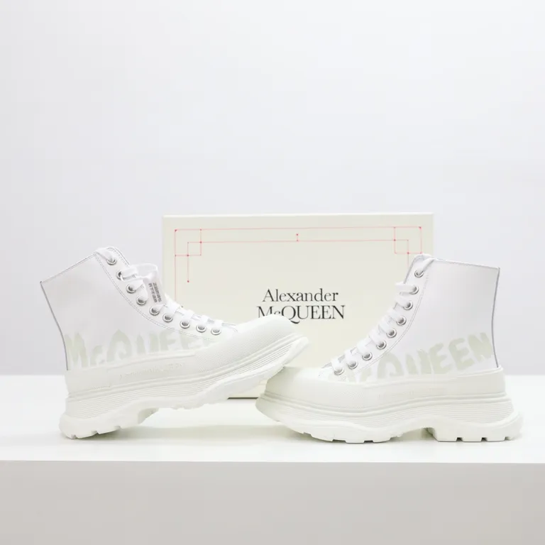 Alexander McQueen Shoe 